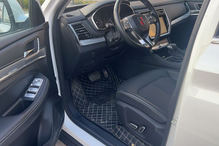 Used Roewe RX8 2019 30T Two-Wheel Drive Supreme Flagship Edition Interior 2