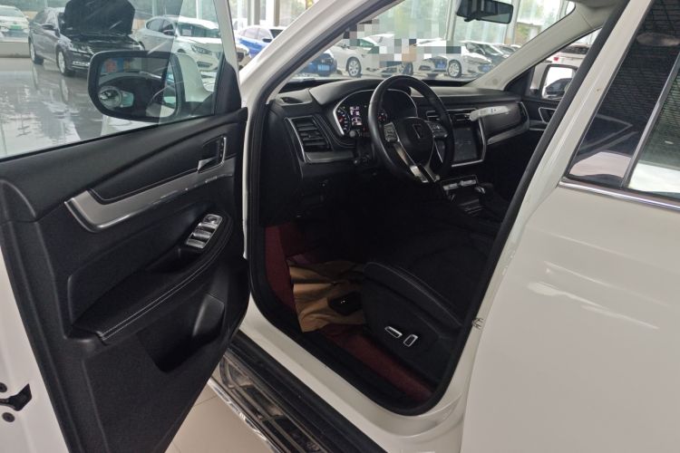 Used Roewe RX8 2019 30T Two-Wheel Drive Supreme Flagship Edition Interior 3