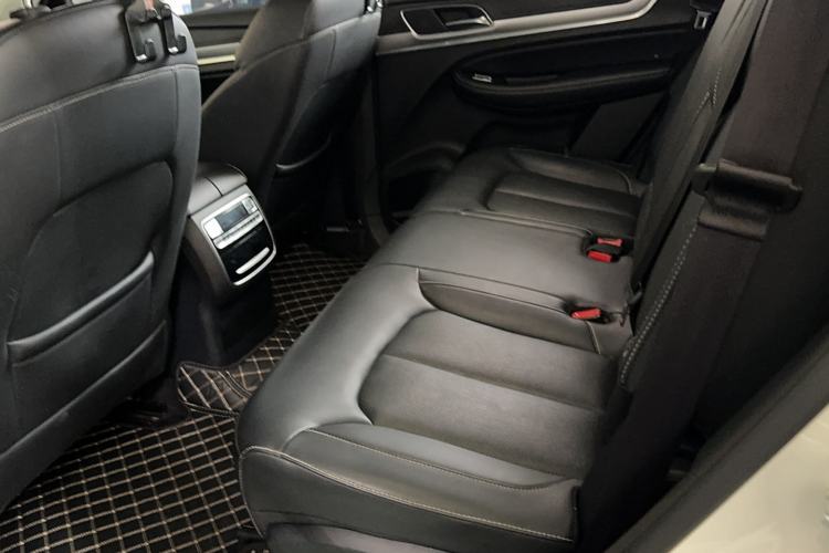 Used Roewe RX8 2019 30T Two-Wheel Drive Supreme Flagship Edition Interior 3