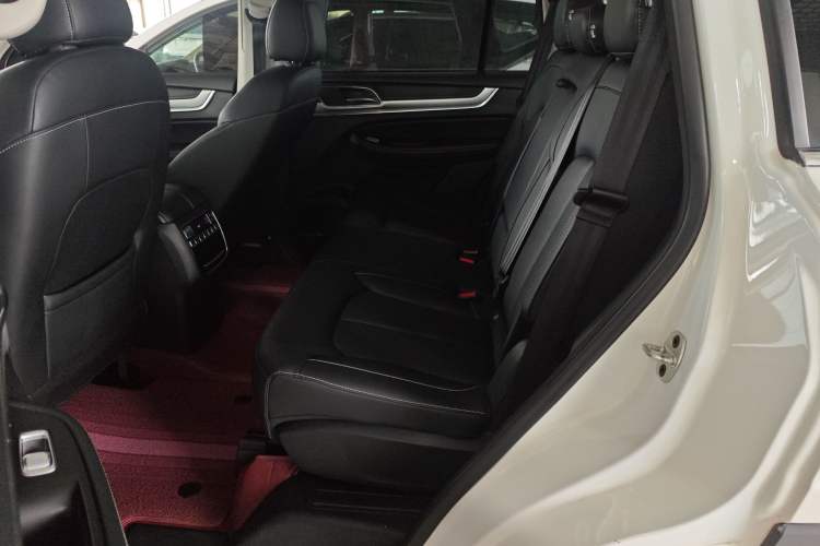 Used Roewe RX8 2019 30T Two-Wheel Drive Supreme Flagship Edition Interior 4