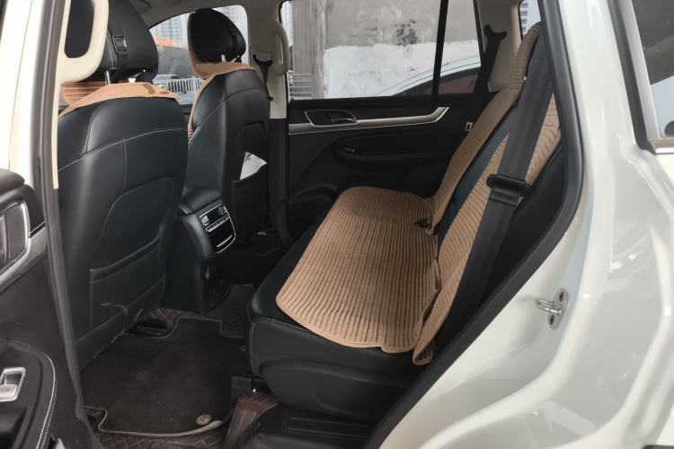 Used Roewe RX8 2019 30T Two-Wheel Drive Supreme Flagship Edition Interior 4