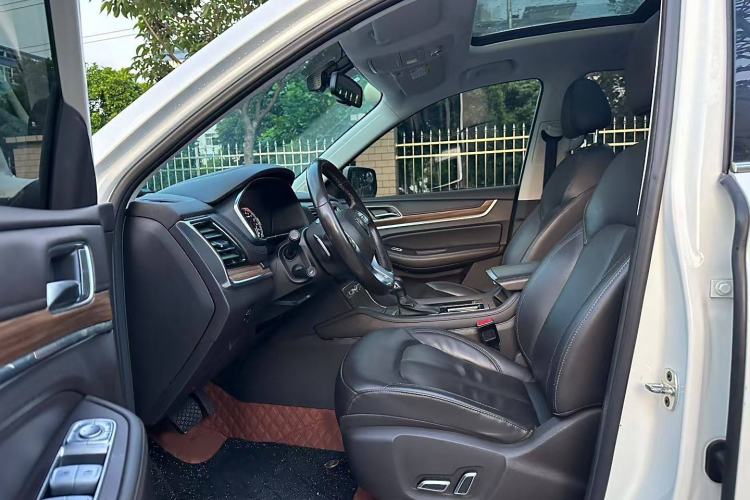 Used Roewe RX8 2019 30T Smart Connectivity Two-Wheel Drive Supreme Flagship Edition Interior 8
