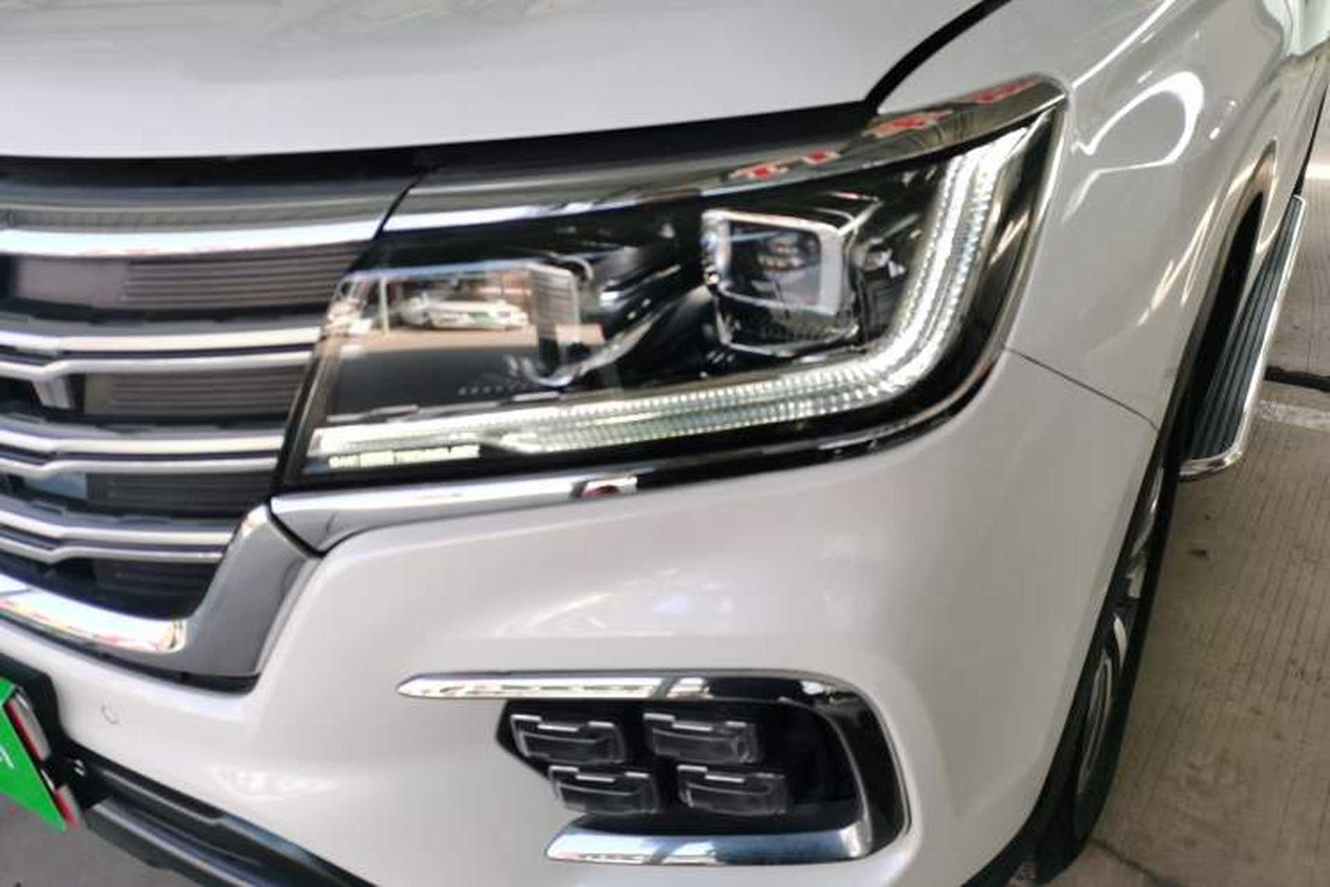 Used Roewe RX8 2019 30T Smart Connectivity Two-Wheel Drive Supreme Flagship Edition Left Front Headlight