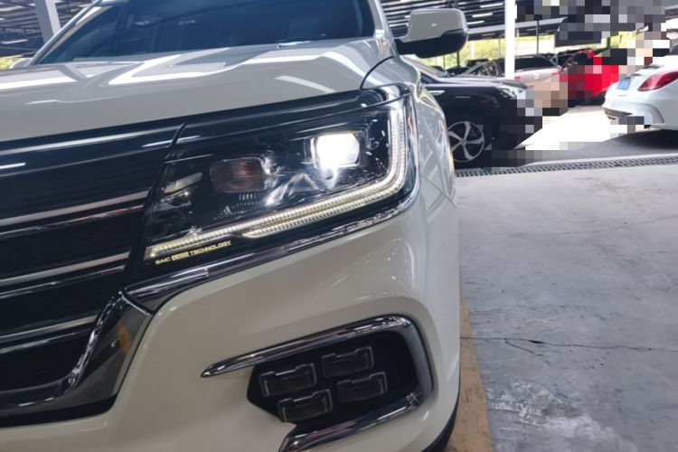 Used Roewe RX8 2019 30T Two-Wheel Drive Supreme Flagship Edition Left Front Headlight