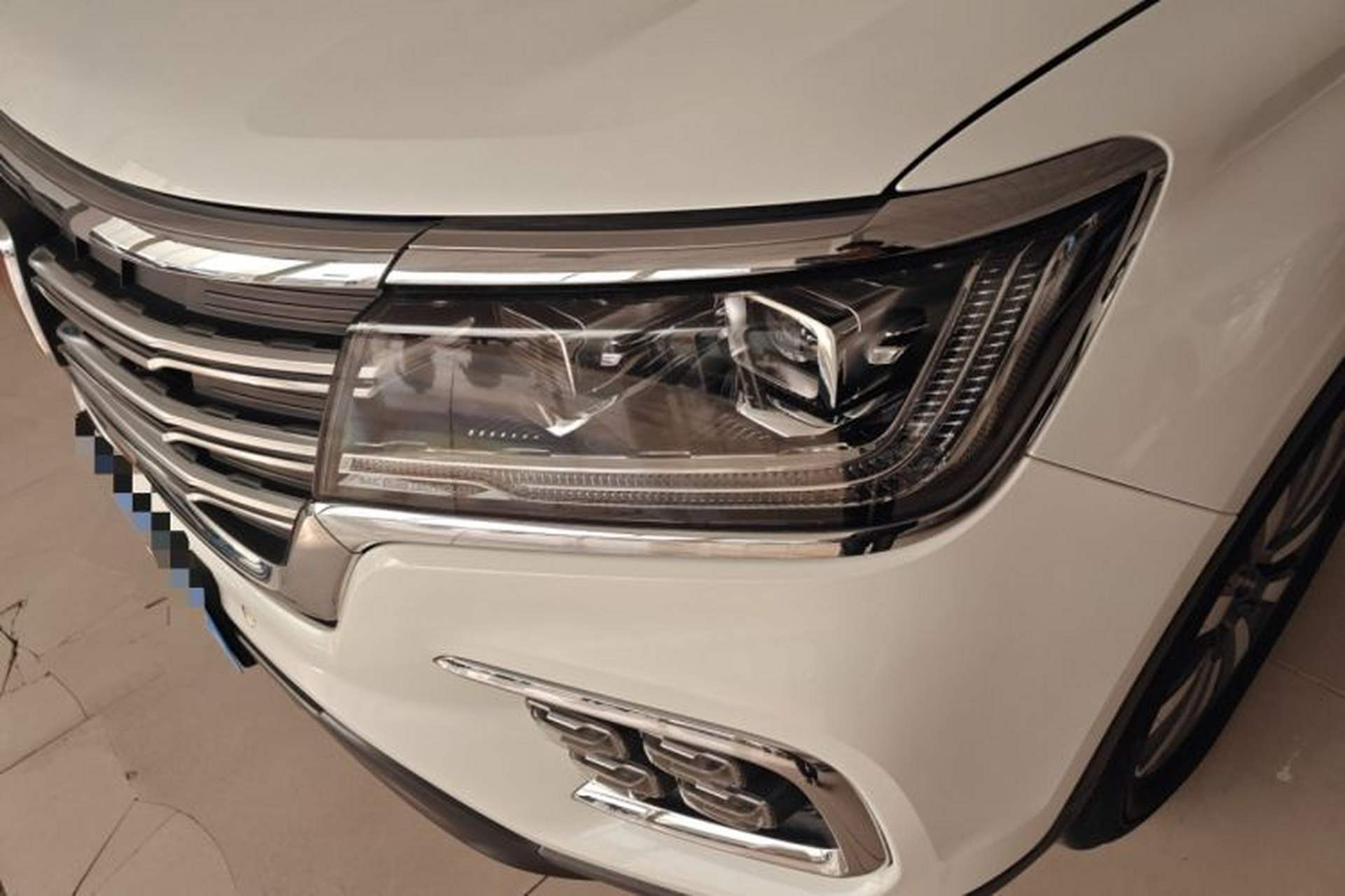 Used Roewe RX8 2019 30T Two-Wheel Drive Supreme Flagship Edition Left Front Headlight