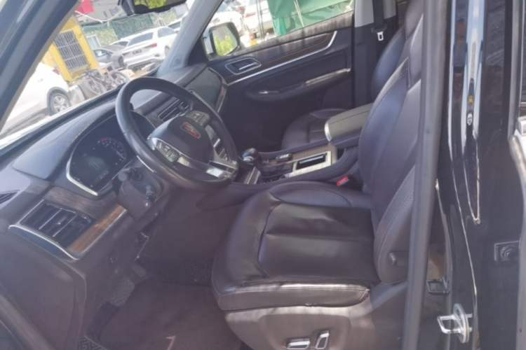 Used Roewe RX8 2019 30T Smart Connectivity Two-Wheel Drive Supreme Flagship Edition Left Front Seat
