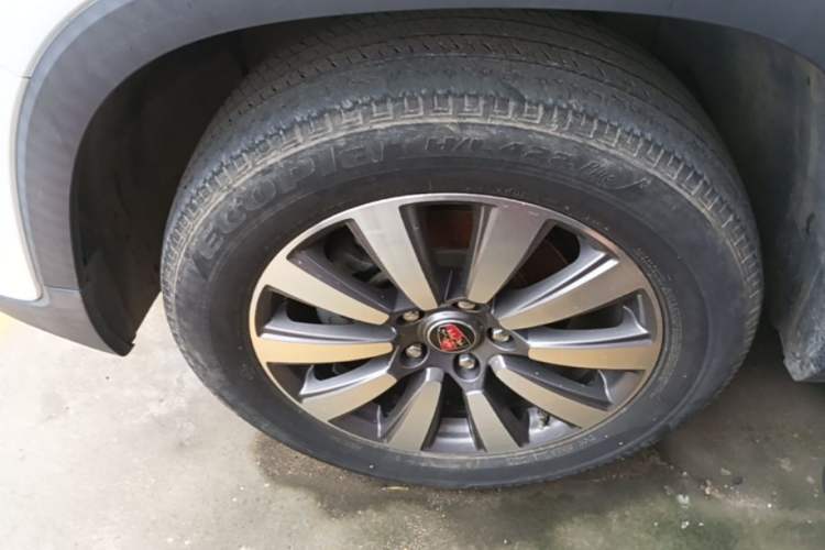 Used Roewe RX8 2019 30T Two-Wheel Drive Supreme Flagship Edition Left Front Wheel Hub