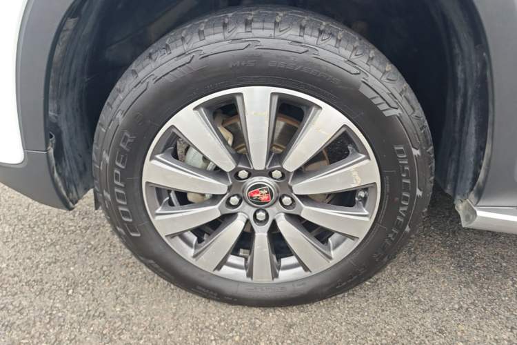 Used Roewe RX8 2019 30T Smart Connectivity Four-Wheel Drive Supreme Flagship Edition Left Front Wheel Hub