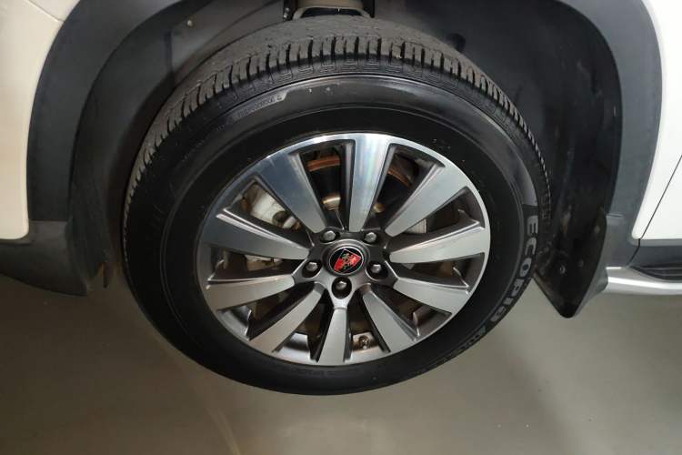 Used Roewe RX8 2019 30T Two-Wheel Drive Supreme Flagship Edition Left Front Wheel Hub