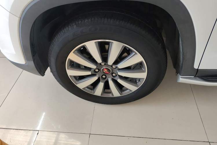 Used Roewe RX8 2019 30T Two-Wheel Drive Supreme Flagship Edition Left Front Wheel Hub