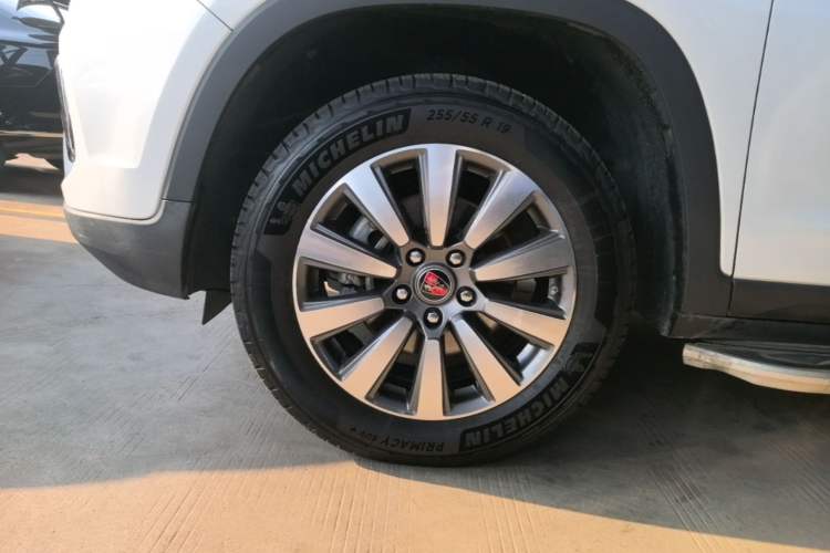 Used Roewe RX8 2019 30T Two-Wheel Drive Supreme Flagship Edition Left Front Wheel Hub
