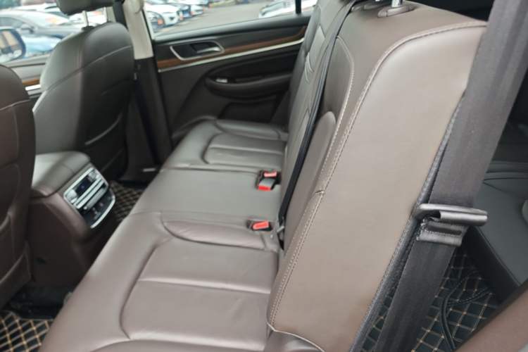Used Roewe RX8 2019 30T Smart Connectivity Four-Wheel Drive Supreme Flagship Edition Left Rear Seat
