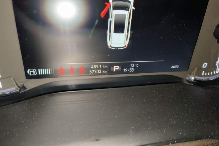 Used Roewe RX8 2019 30T Smart Connectivity Four-Wheel Drive Supreme Flagship Edition Odometer Close Up