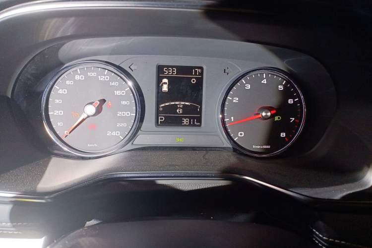 Used Roewe RX8 2019 30T Two-Wheel Drive Supreme Flagship Edition Odometer Close Up