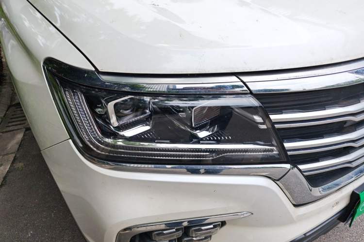 Used Roewe RX8 2019 30T Two-Wheel Drive Supreme Flagship Edition Right Front Headlight