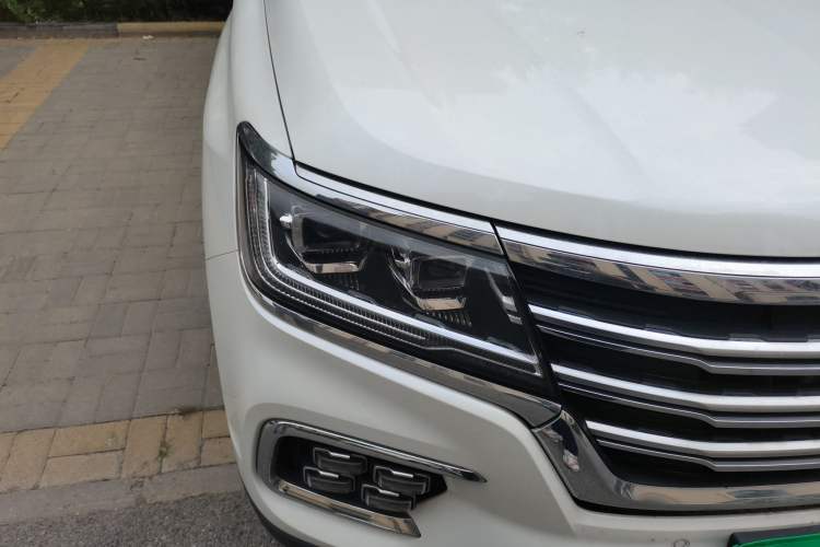 Used Roewe RX8 2019 30T Smart Connectivity All-Wheel Drive Supreme Edition Right Front Headlight