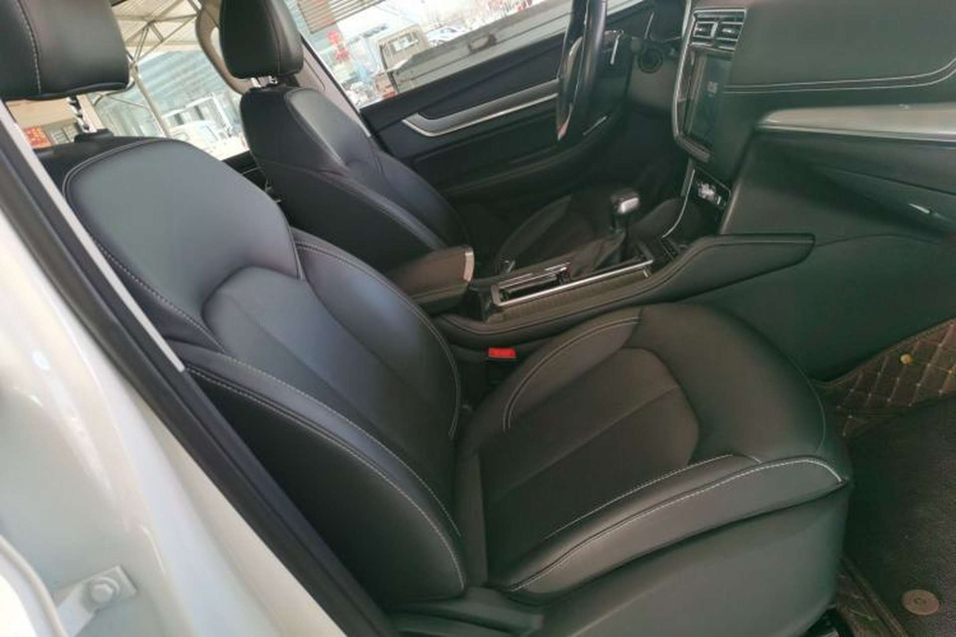 Used Roewe RX8 2019 30T Smart Connectivity Two-Wheel Drive Supreme Flagship Edition Right Front Seat