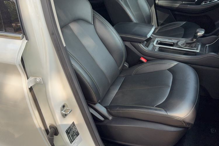 Used Roewe RX8 2019 30T Two-Wheel Drive Supreme Flagship Edition Right Front Seat