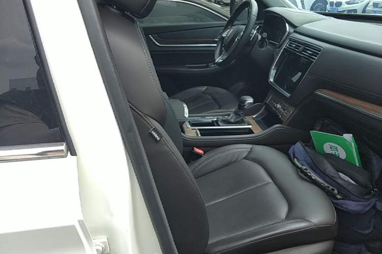 Used Roewe RX8 2019 30T Smart Connectivity Two-Wheel Drive Supreme Flagship Edition Right Front Seat
