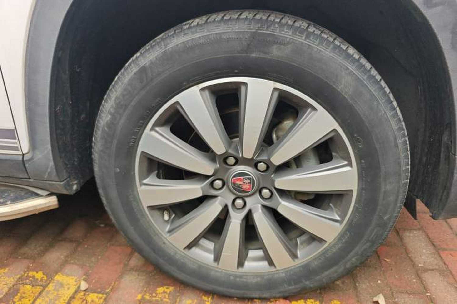 Used Roewe RX8 2019 30T Two-Wheel Drive Supreme Flagship Edition Right Front Wheel Hub