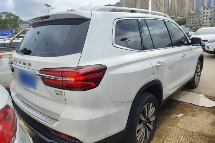 Used Roewe RX8 2019 30T Two-Wheel Drive Supreme Flagship Edition Right Rear Taillight