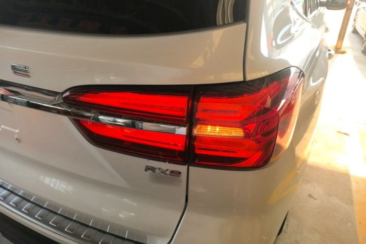 Used Roewe RX8 2019 30T Two-Wheel Drive Supreme Flagship Edition Right Rear Taillight