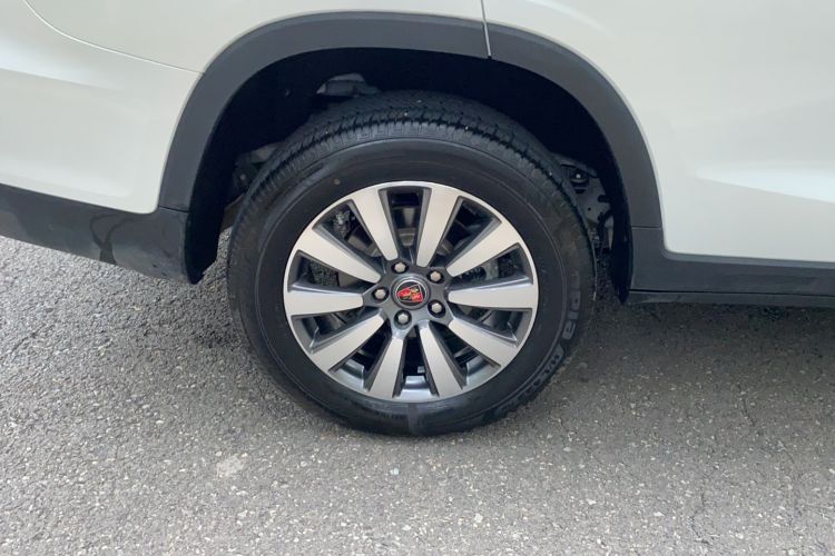 Used Roewe RX8 2019 30T Two-Wheel Drive Supreme Flagship Edition Right Rear Wheel Hub