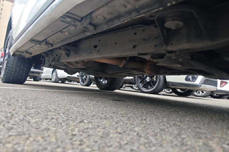 Used Roewe RX8 2019 30T Smart Connectivity Four-Wheel Drive Supreme Flagship Edition Right Side Sill