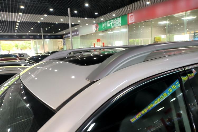 Used Roewe RX8 2019 30T Smart Connectivity Two-Wheel Drive Supreme Flagship Edition Roof