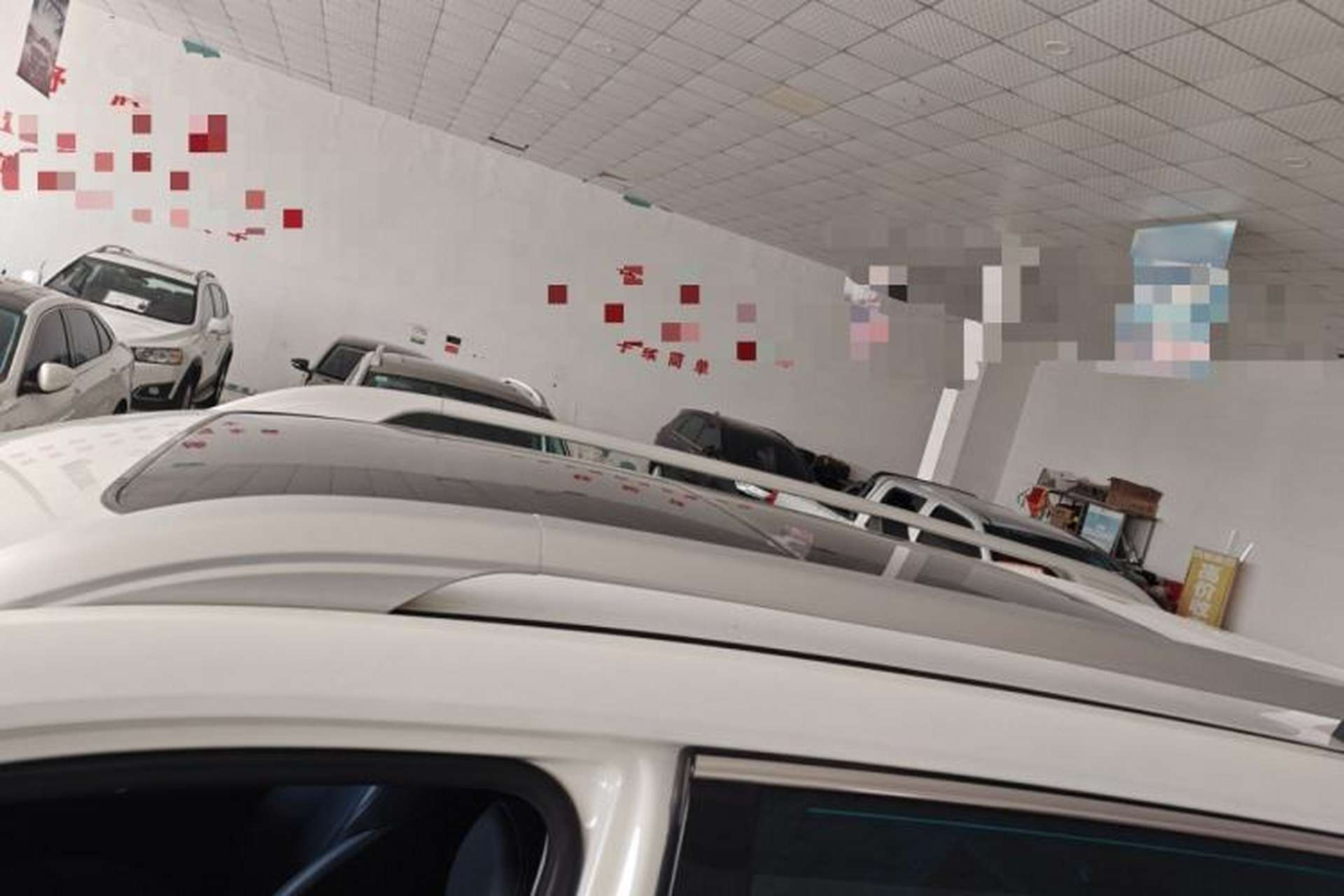 Used Roewe RX8 2019 30T Two-Wheel Drive Supreme Flagship Edition Roof