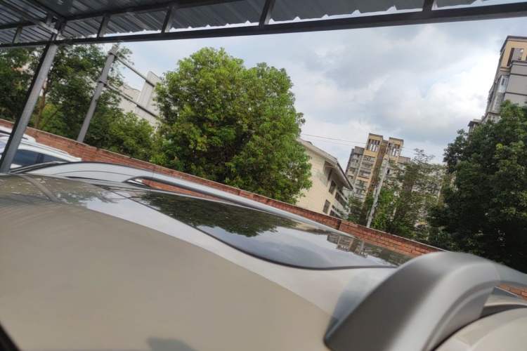 Used Roewe RX8 2019 30T Smart Connectivity Two-Wheel Drive Supreme Flagship Edition Roof