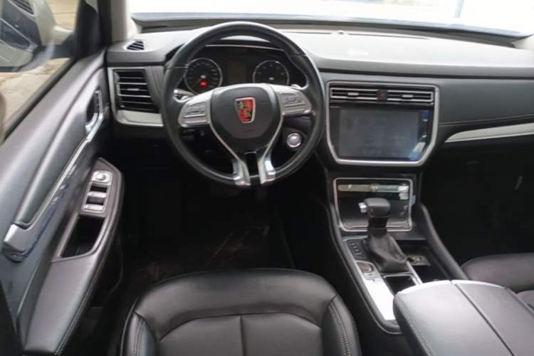 Used Roewe RX8 2019 30T Two-Wheel Drive Supreme Flagship Edition Steering Wheel