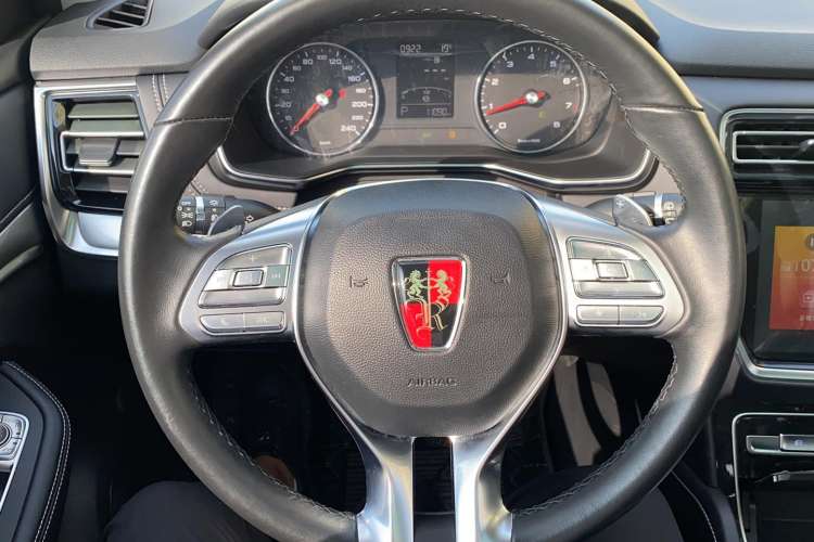 Used Roewe RX8 2019 30T Two-Wheel Drive Supreme Flagship Edition Steering Wheel