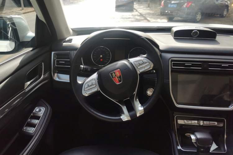 Used Roewe RX8 2019 30T Two-Wheel Drive Supreme Flagship Edition Steering Wheel