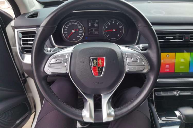 Used Roewe RX8 2019 30T Two-Wheel Drive Supreme Flagship Edition Steering Wheel