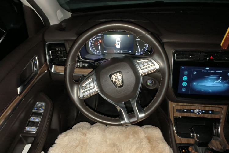 Used Roewe RX8 2019 30T Smart Connectivity Four-Wheel Drive Supreme Flagship Edition Steering Wheel