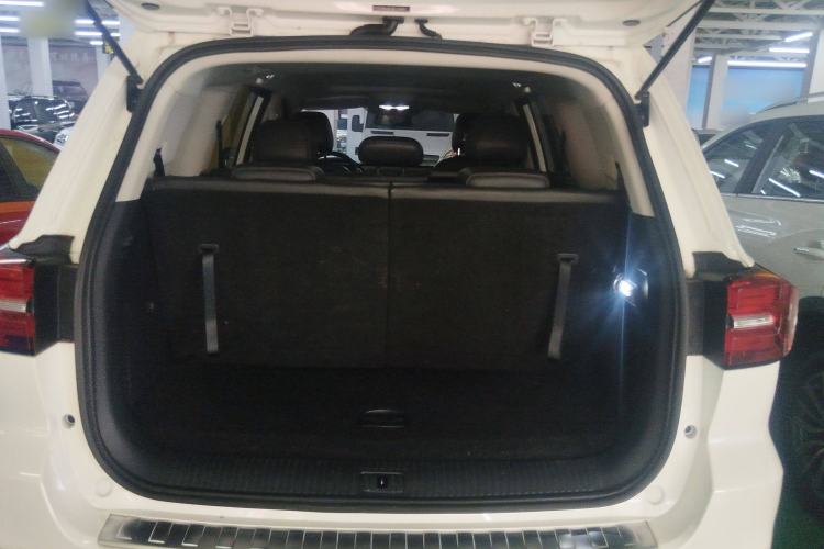 Used Roewe RX8 2019 30T Two-Wheel Drive Supreme Flagship Edition Trunk