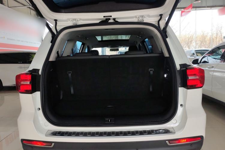 Used Roewe RX8 2019 30T Two-Wheel Drive Supreme Flagship Edition Trunk