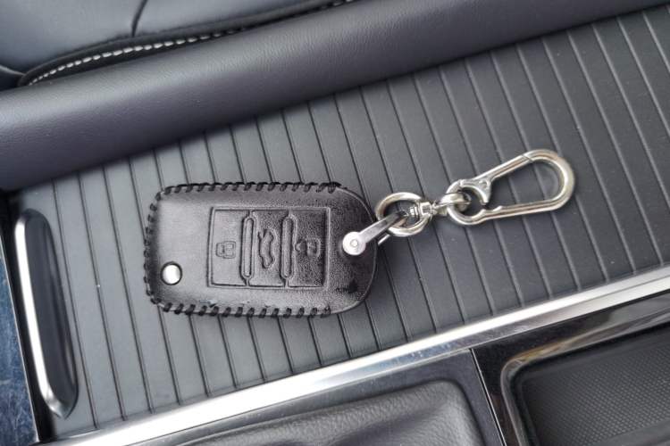 Used Roewe RX8 2019 30T Two-Wheel Drive Supreme Flagship Edition Vehicle Key