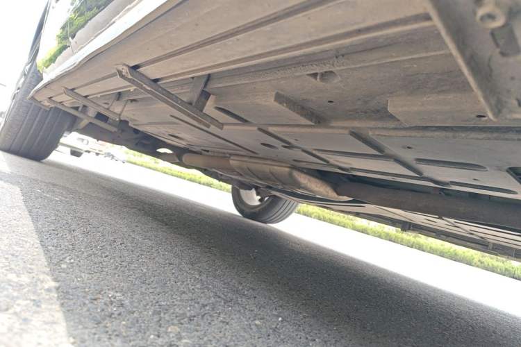 Used Roewe RX9 2023 2.0T Two-Wheel Drive Enjoyment Version Chassis Front Right