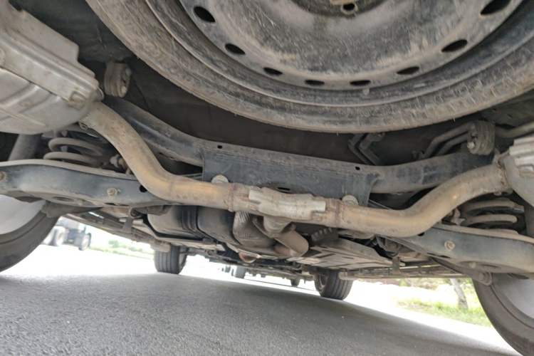 Used Roewe RX9 2023 2.0T Two-Wheel Drive Enjoyment Version Chassis Rear