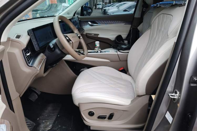 Used Roewe RX9 2023 2.0T Two-Wheel Drive Enjoyment Version Left Front Seat