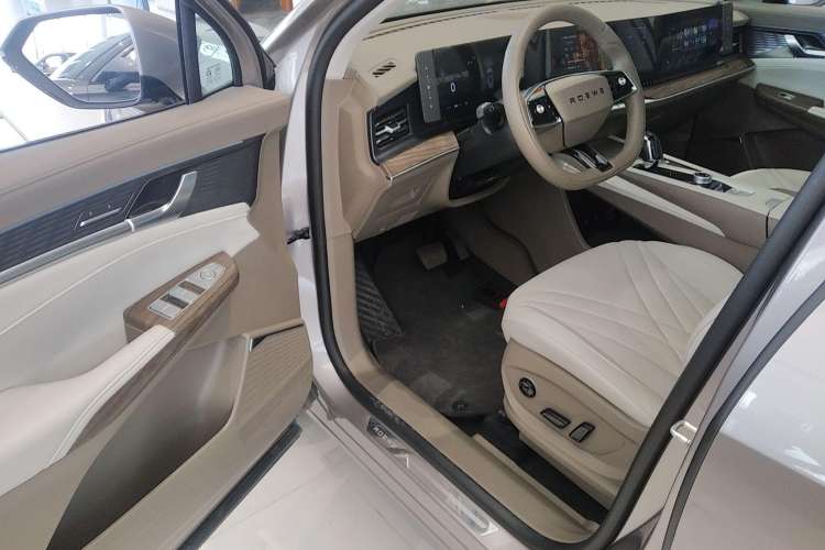 Used Roewe RX9 2023 2.0T All-Wheel-Drive Luxury Edition Driver Seat
