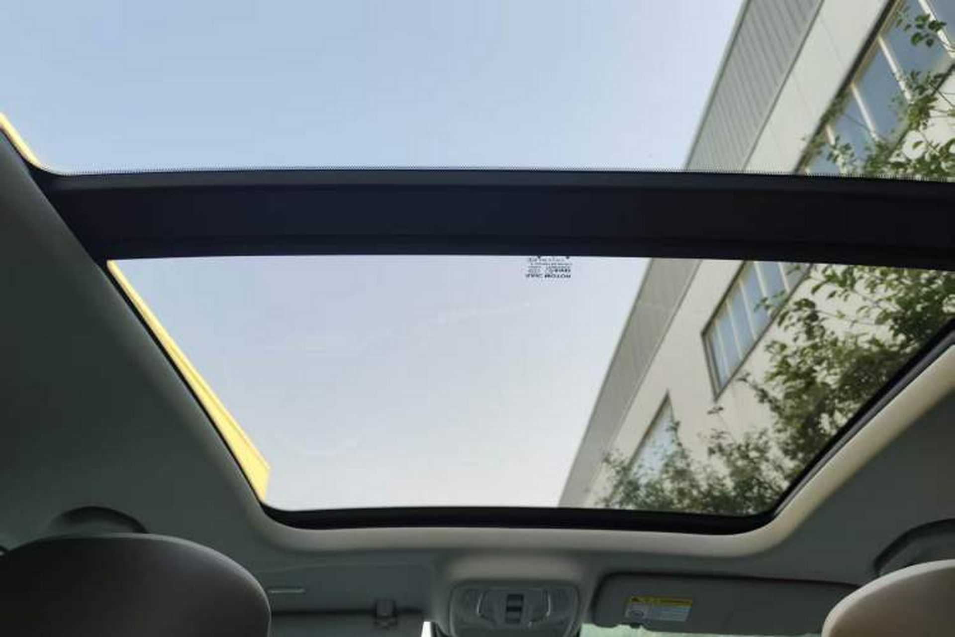 Used Roewe RX9 2023 2.0T Two-Wheel Drive Enjoyment Version Headliner