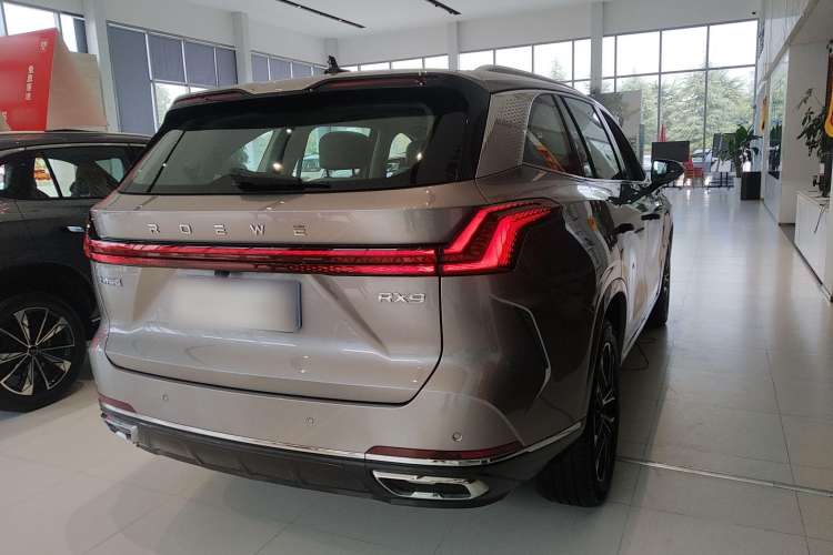 Used Roewe RX9 2023 2.0T All-Wheel-Drive Luxury Edition Rear Right 45 Deg