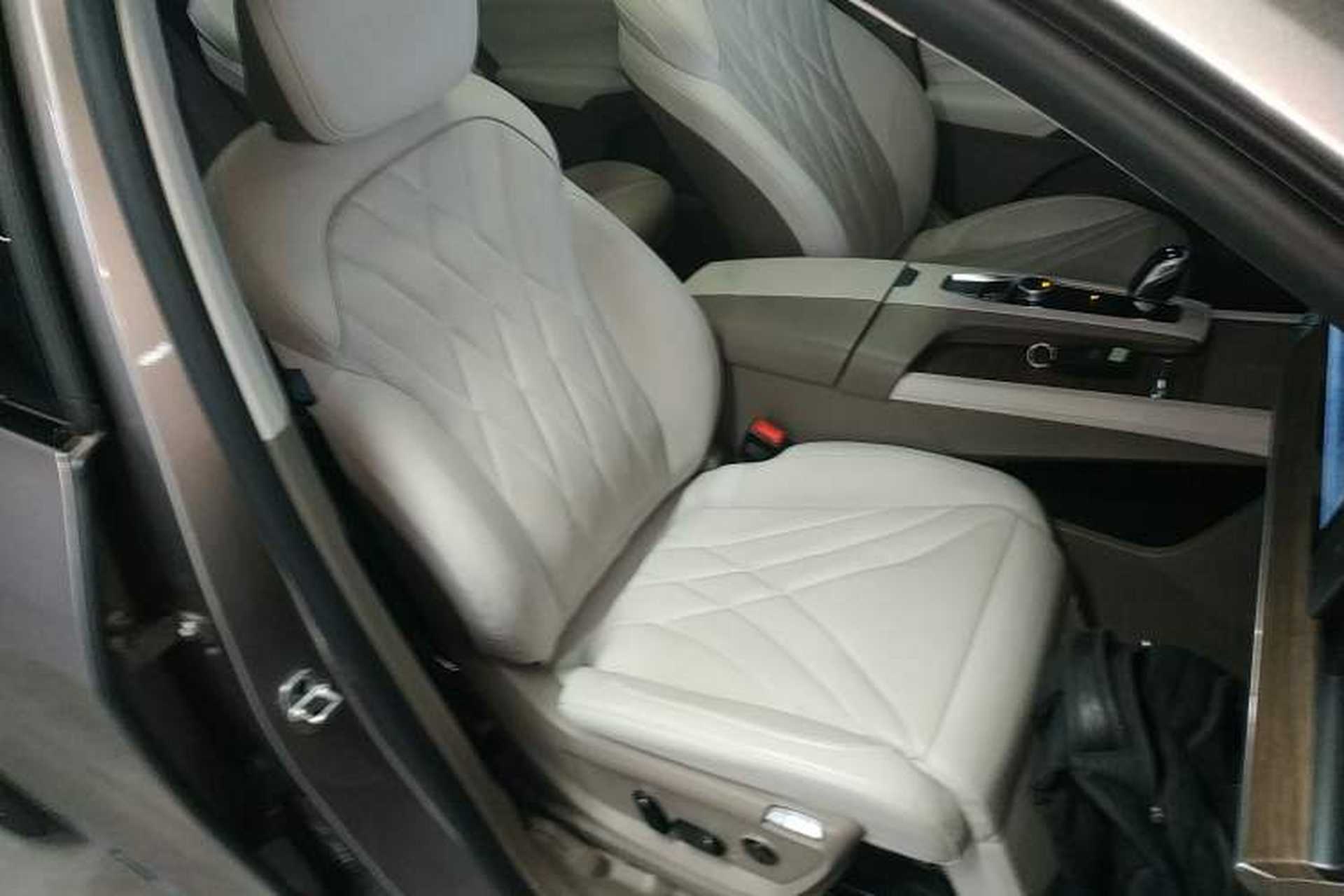 Used Roewe RX9 2023 2.0T Four-Wheel Drive Luxury Edition Right Front Seat