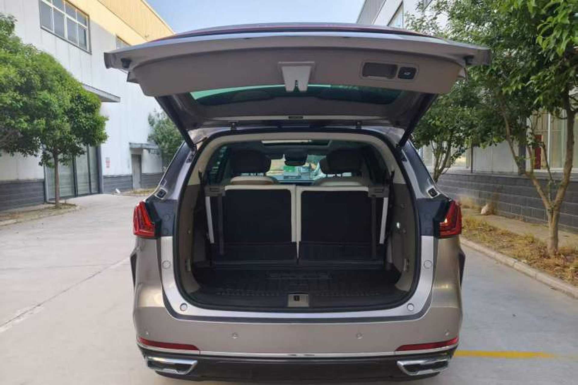 Used Roewe RX9 2023 2.0T Two-Wheel Drive Enjoyment Version Trunk