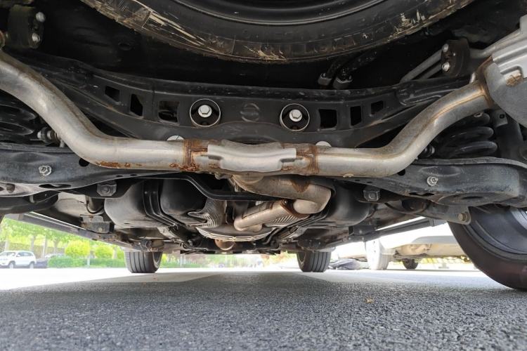 Used Roewe RX9 2023 2.0T Four-Wheel Drive Luxury Edition Chassis Rear