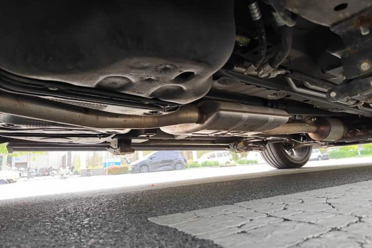 Used Roewe RX9 2023 2.0T Four-Wheel Drive Luxury Edition Chassis Rear Right