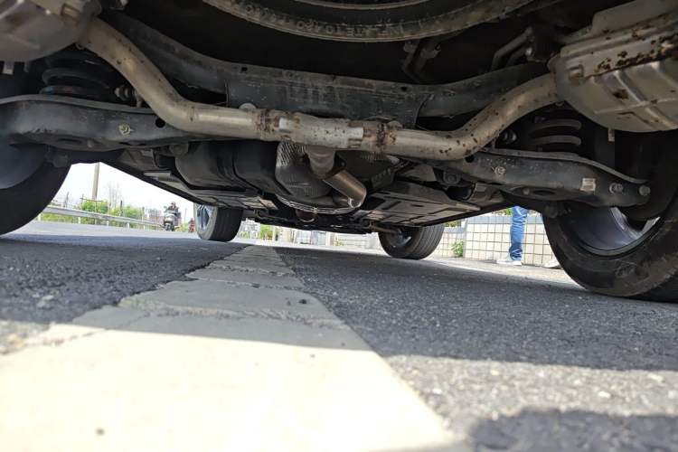 Used Roewe RX9 2023 2.0T Two-Wheel Drive Enjoyment Version Chassis Rear